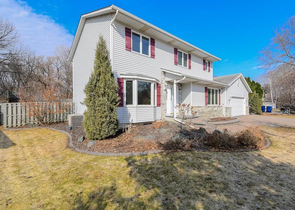 1st image of 743 Pennington Pl