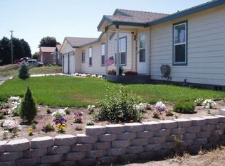 1204 Lincoln St, Colton, WA 99113