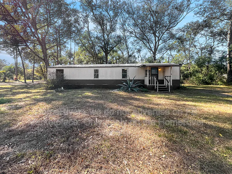 2 bed, 1.0 bath, 784 sqft, $1,150 — Photo 2