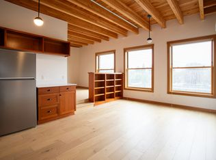 1515 N Rosa Parks Way #301, Portland, OR 97217