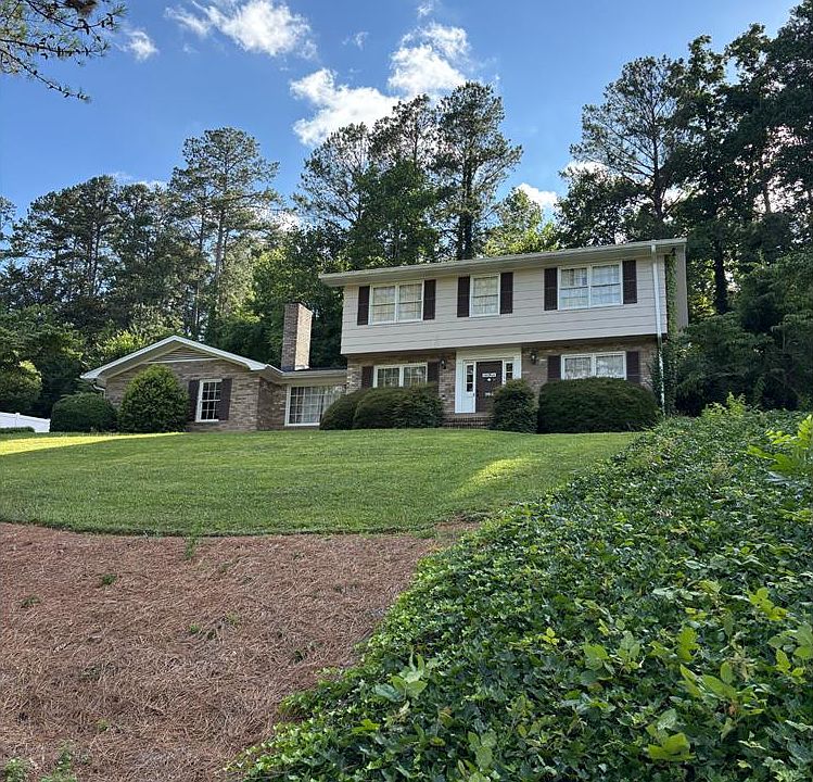 1st image of 704 Lenna Ln