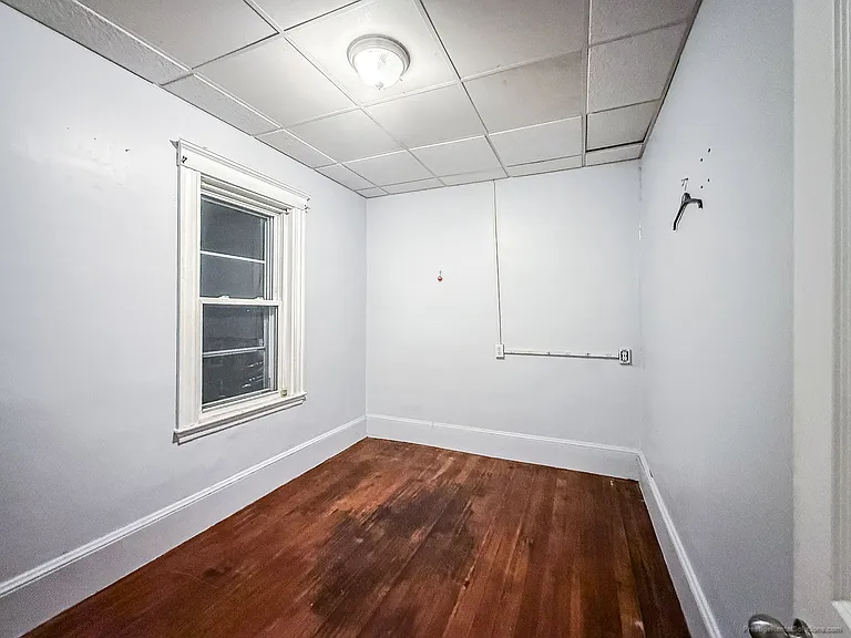 120 Gladstone St #3 — Photo 8