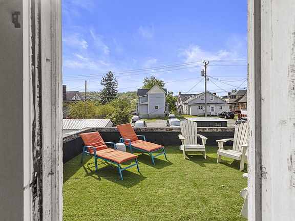 4th image of 608 E Unaka Ave