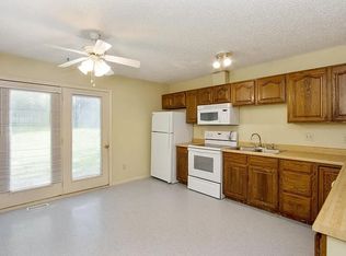 2339 Plaen View Dr, Iowa City, IA 52246