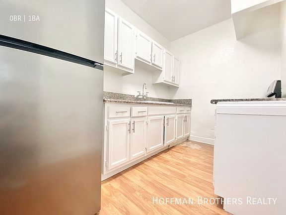 2nd image of 2919 W 8th St #207A