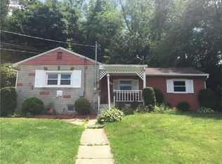 818 Schenley Rd, Leechburg, PA 15656