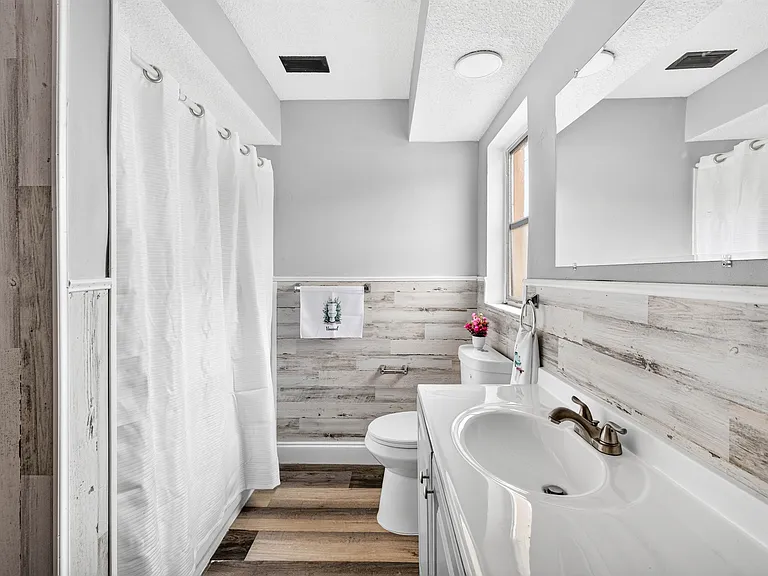 8053 Colrain Dr — Photo 11