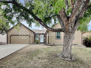 1689 S Espana Way, Aurora, CO 80017