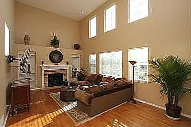 4 bed, 3200 sqft, $3,650 — Photo 2