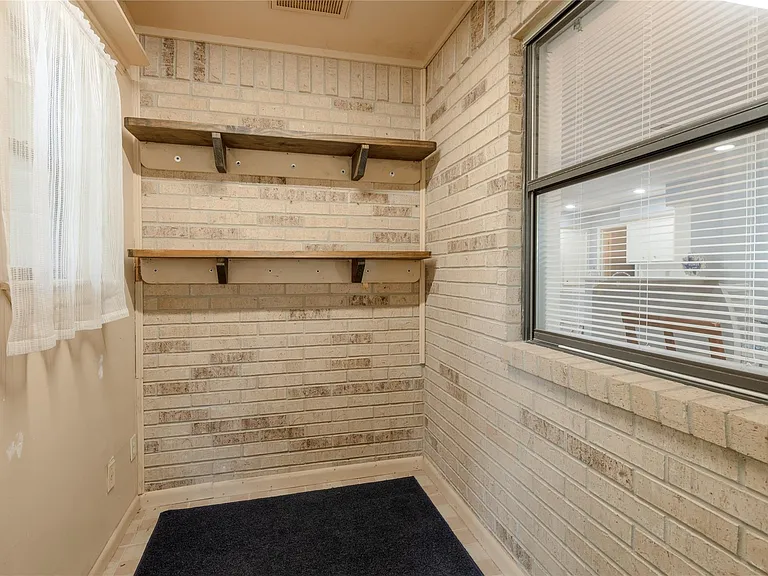 2232 Azalea Cir — Photo 20