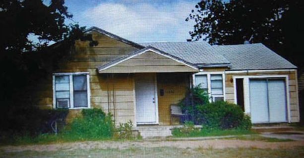 1st image of 1450 Burger St
