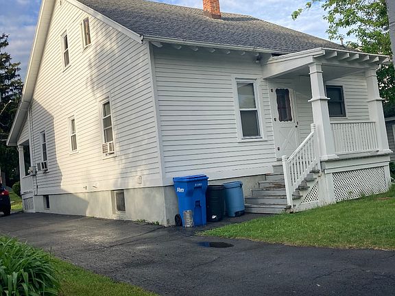 2nd image of 2 Avon Pl #A