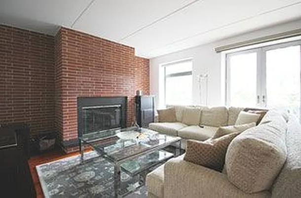 Rented by Bold New York | media 42