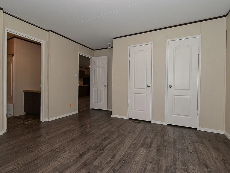 550 Quail Run Cir — Photo 22