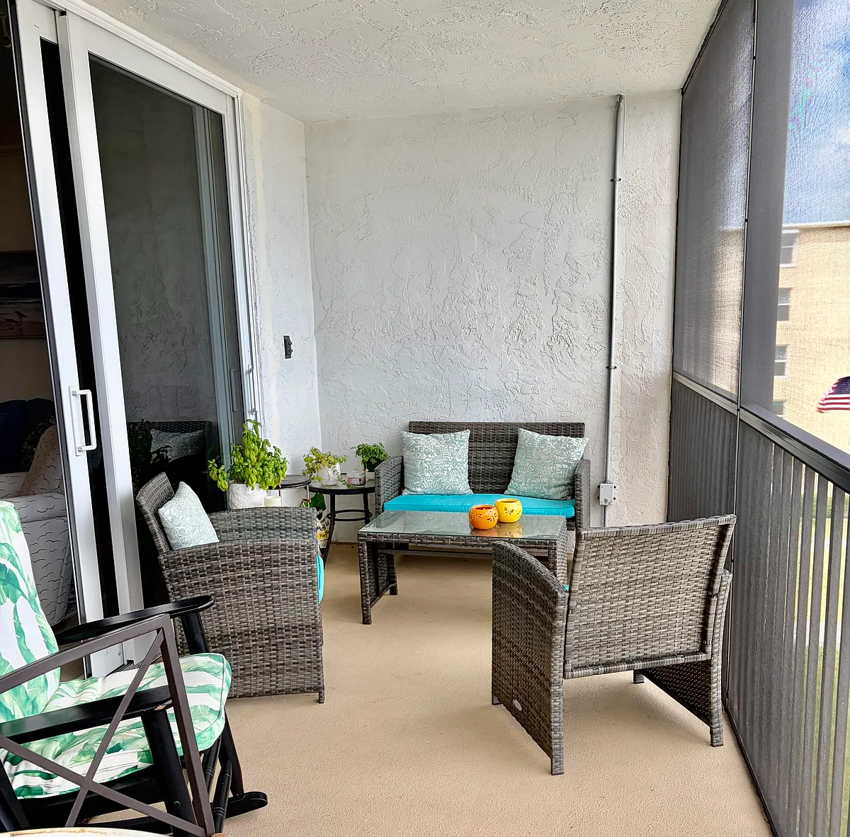 Building Photo - 740 E Ocean Ave #407