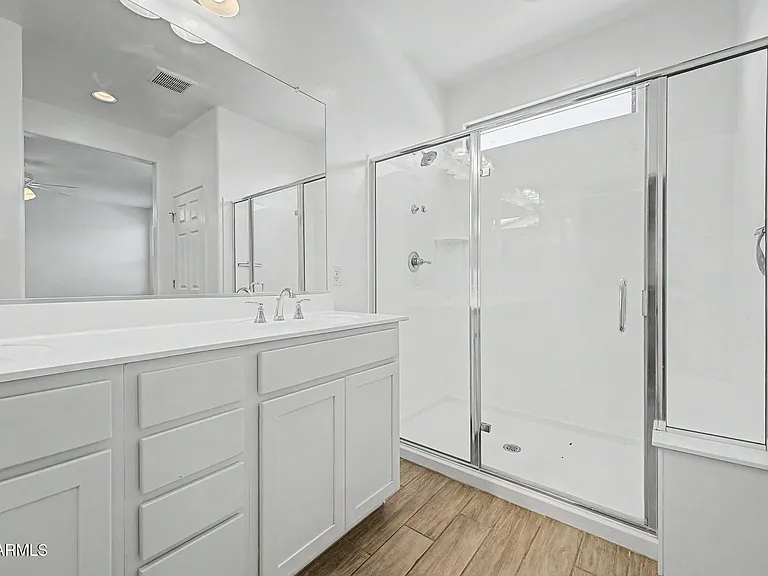 5722 W Getty Dr — Photo 25