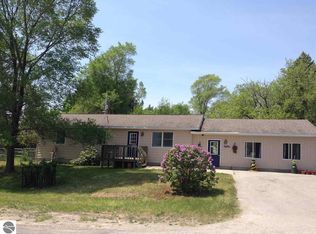 3265 Rennie St, Traverse City, MI 49684