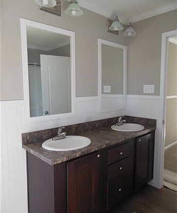 3rd image of 316 River Bay Dr