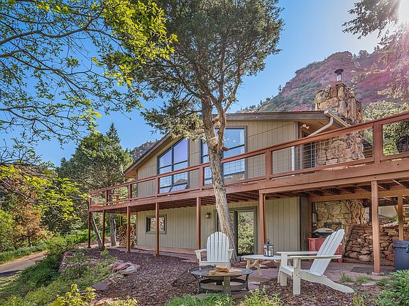 2nd image of 483 Crystal Cir