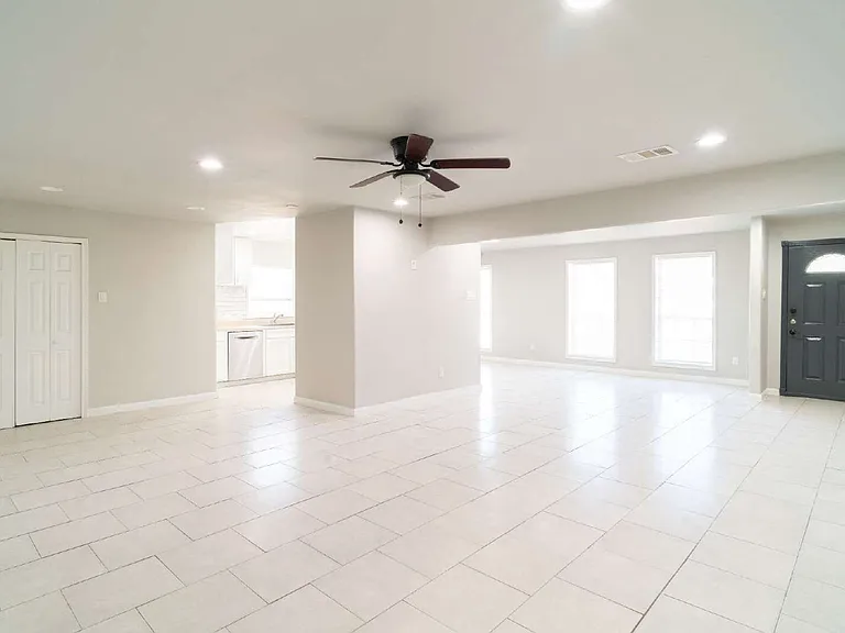 11623 Rowan Ln — Photo 7
