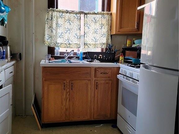 3rd image of 401/403 Cypress Ave