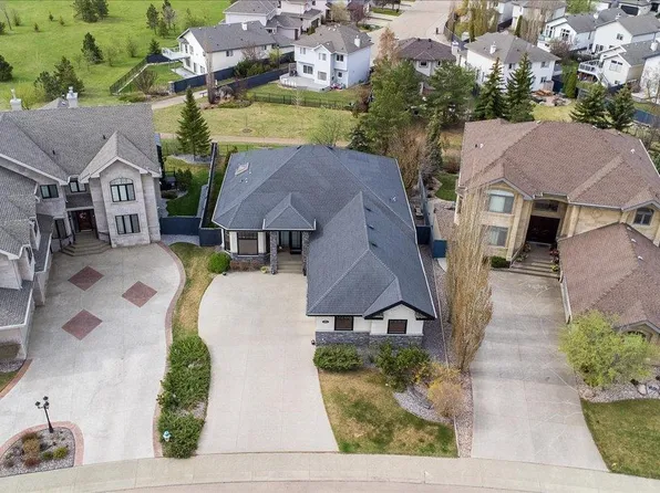 2413 Tegler Grn NW, Edmonton, AB T6R 3K2