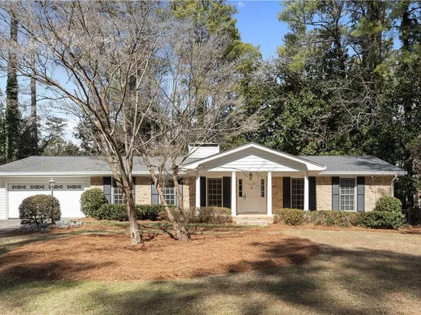 240 Berwick Dr, Sandy Springs, GA 30328