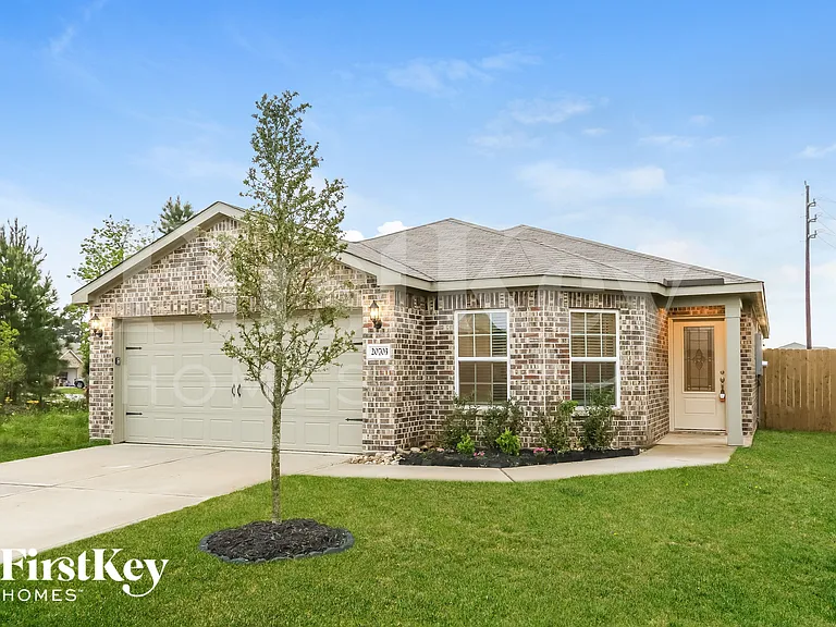 20703 Solstice Point Dr — Photo 1