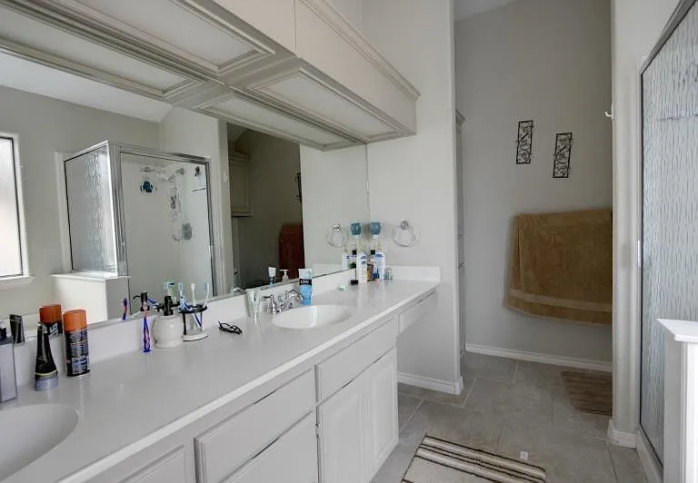 4510 Silver Hollow Dr — Photo 6