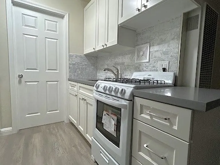 2115 Haste St #102 — Photo 1