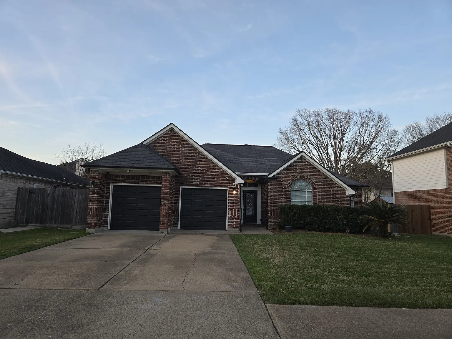 3 bed, 2030 sqft, $1,970 — Photo 3
