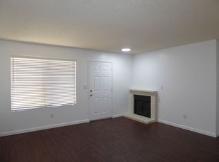 824 Capehart Ct APT C, Ridgecrest, CA 93555