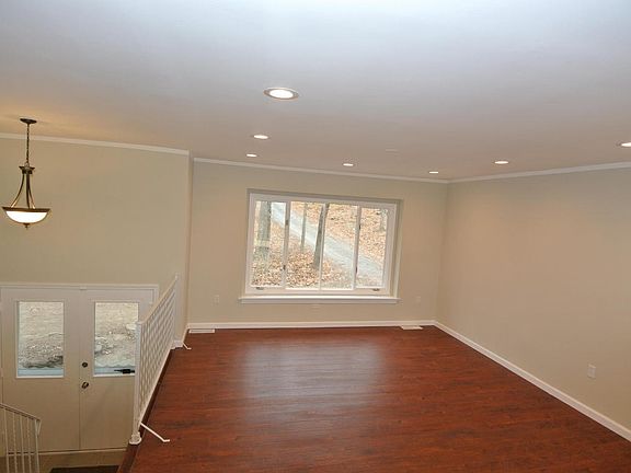 5th image of 2218 Black Bear Dr