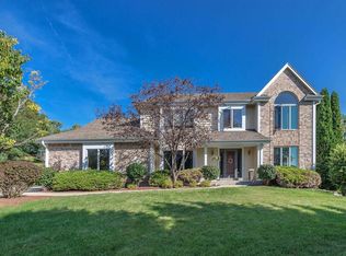N33W23939 High Ridge Ct, Pewaukee, WI 53072