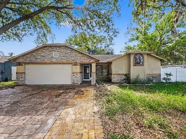 627 Crystal Dr, Palm Harbor, FL 34683
