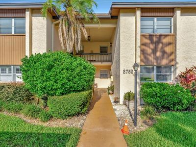 2752 Clubhouse Dr UNIT 204, Sarasota, FL, 34232