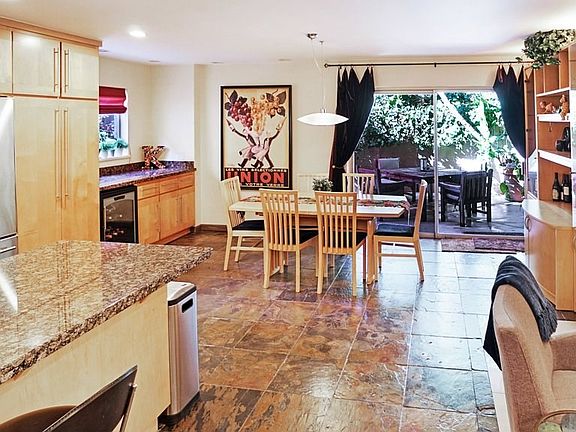 5th image of 2260 N Cahuenga Blvd APT 107