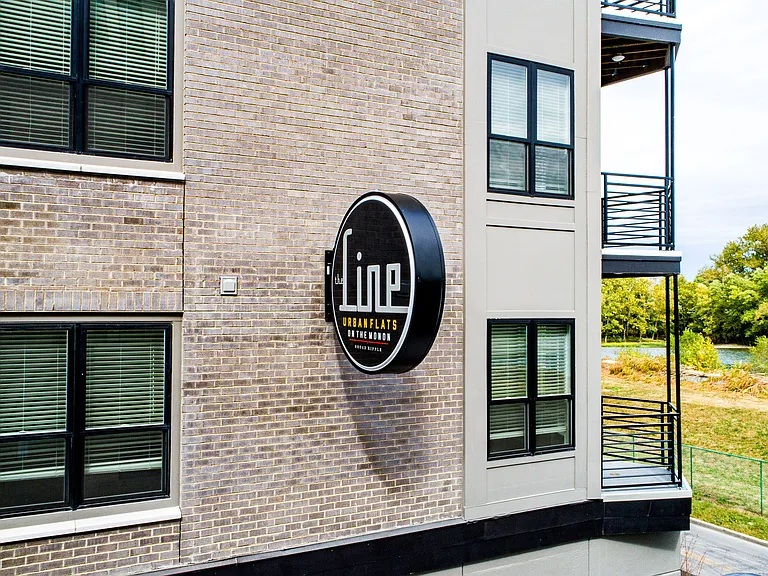The Line — Photo 7