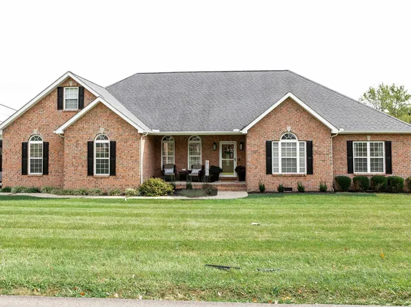 2 Platinum Dr, Barboursville, WV 25504