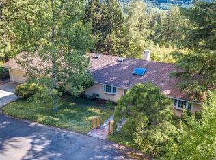2225 NW High Heaven Rd, McMinnville, OR