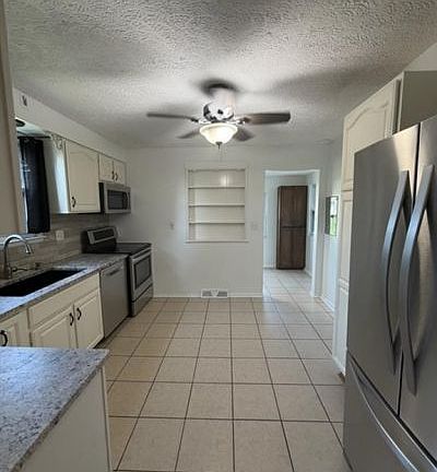 5th image of 108 Forestdale Ave