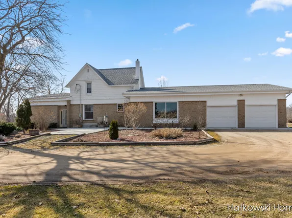 2037 128th Ave, Hopkins, MI 49328