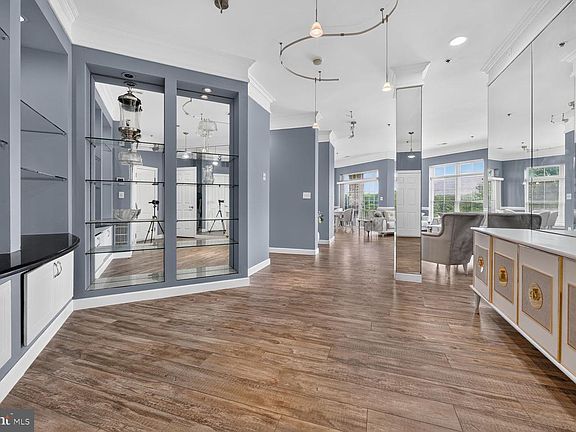 3rd image of 810 Belmont Bay Dr APT 204