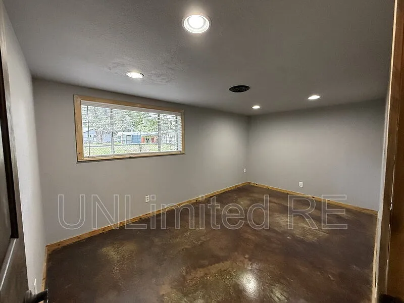 2 bed, 2.5 bath, 2000 sqft, $2,500 — Photo 3