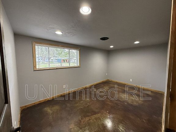 3rd image of 1518 Shoup St #Cd