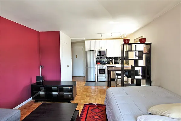 Rented by JK Dansar Corp | media 6