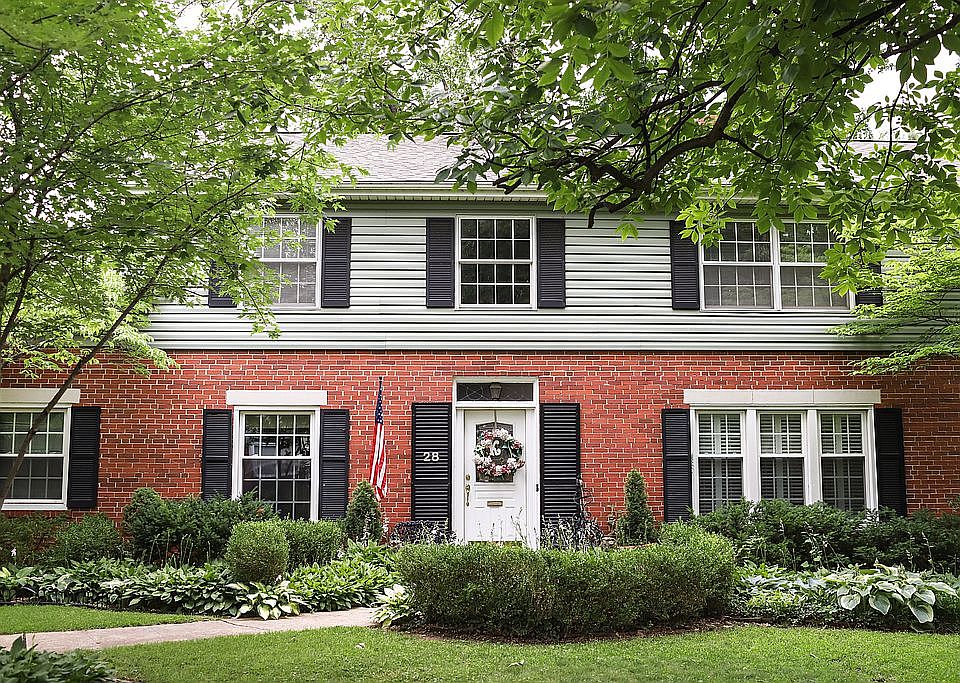 1st image of 28 Sussex Dr