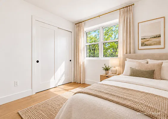 Bedroom, photo 3