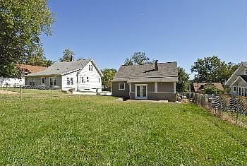 4th image of 24 Fernridge Ave