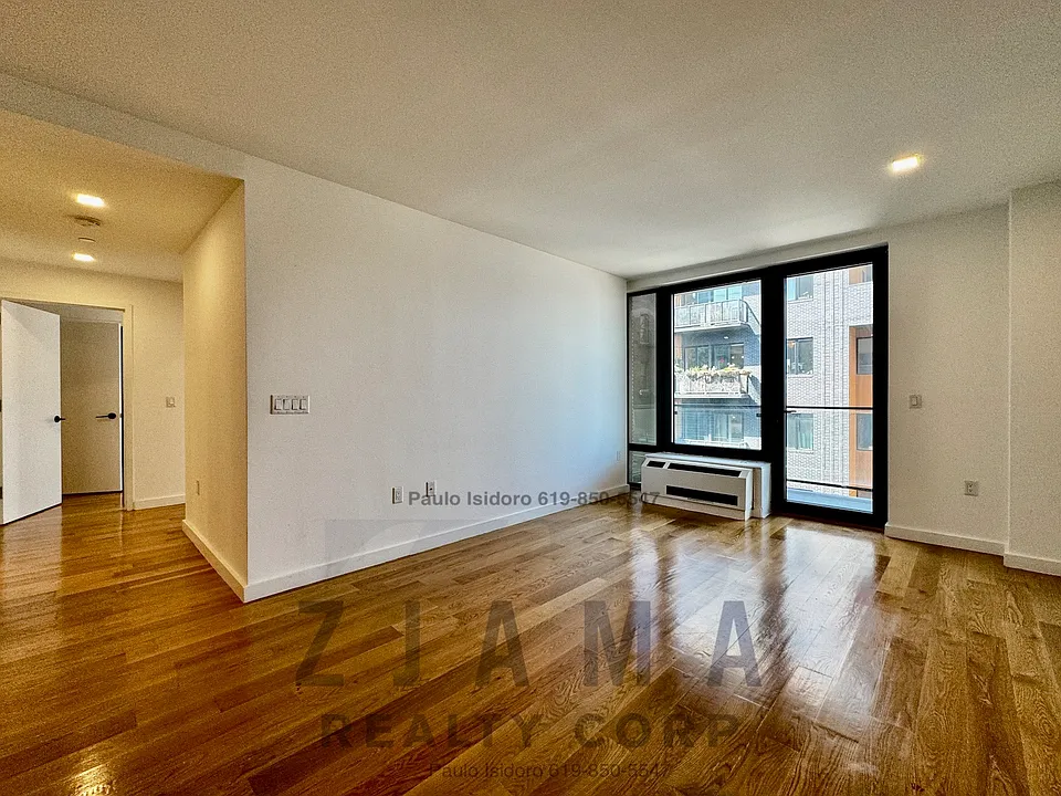 25 E 19th St #3A